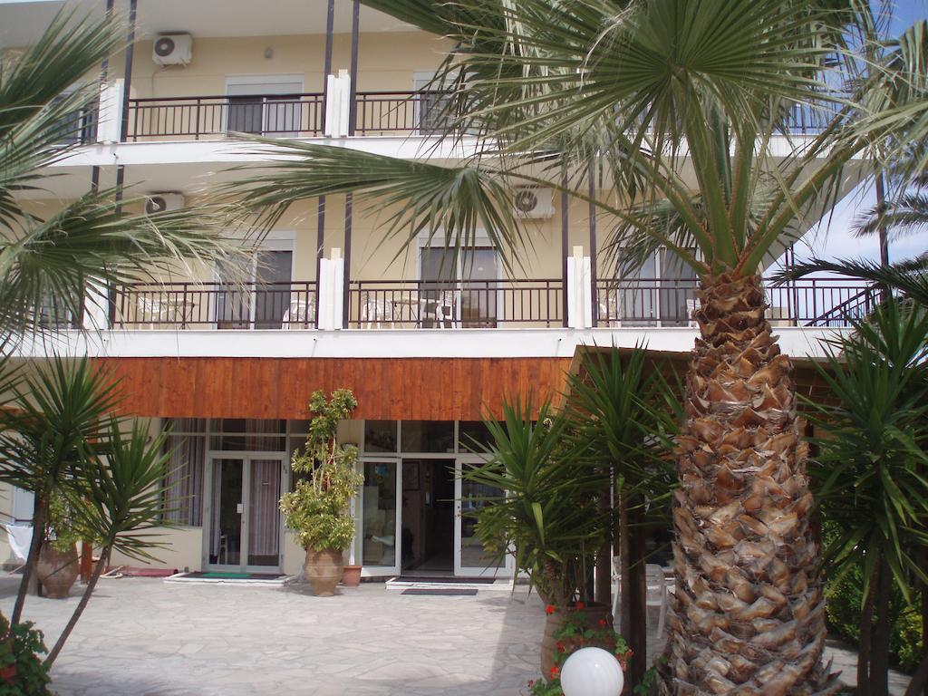 פפקוהורי Kopsis Beach Hotel מראה חיצוני תמונה